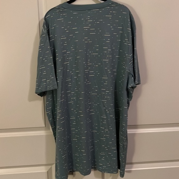 NWT Xersion Mens Crew Neck Short Sleeve T-Shirt Mens 2XL Light Blue Dash - Picture 5 of 7